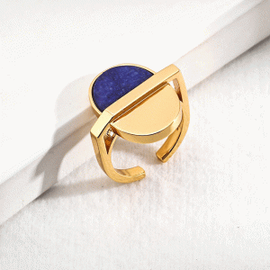 a 18K gold plated silver ring with lasurite